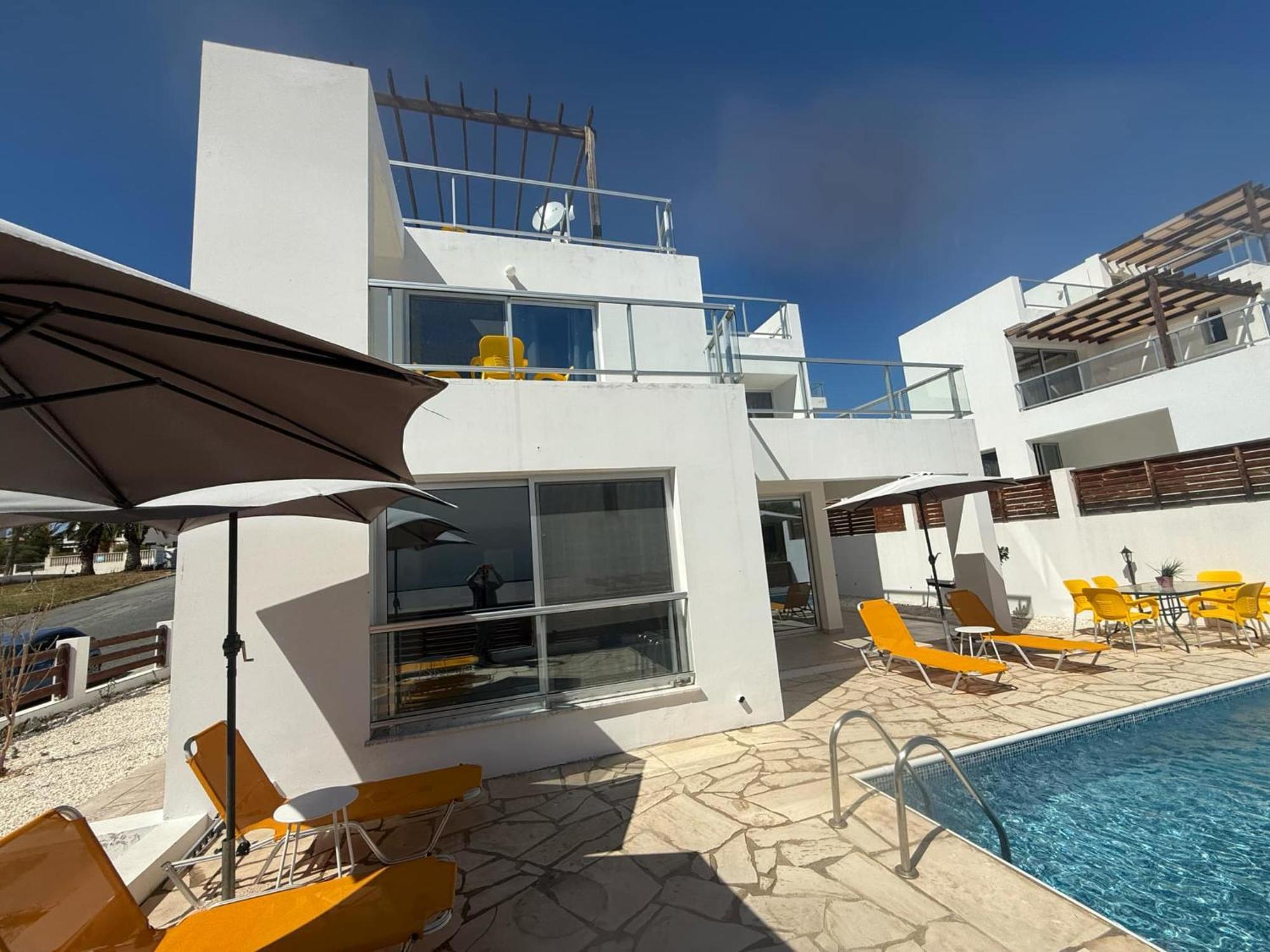 Villa Mulberry Retreat 0,5Km From Everything Коралова Затока Екстер'єр фото